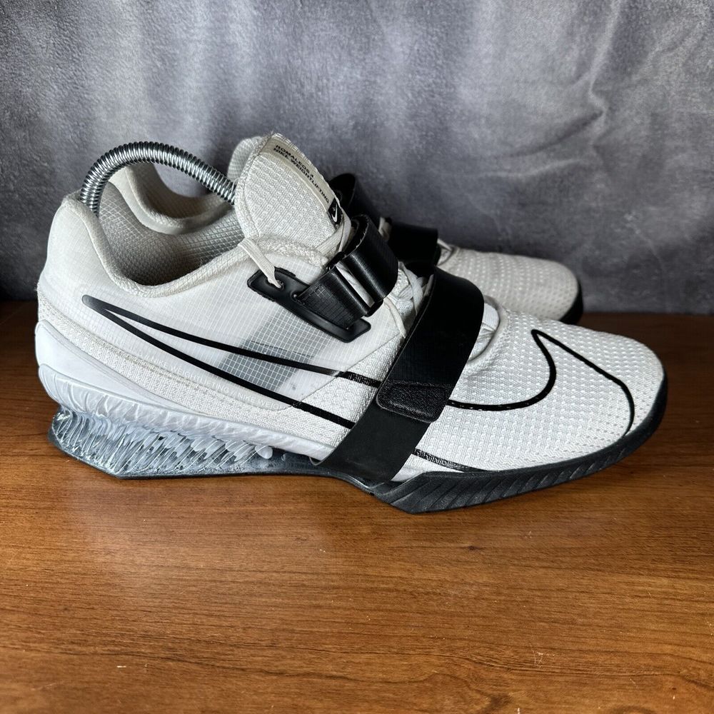 Nike Romaleos 4 weightlifting shoes White/black- size 12.5